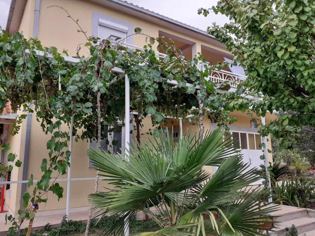 La Hacienda Dd Hotel Требине Екстериор снимка