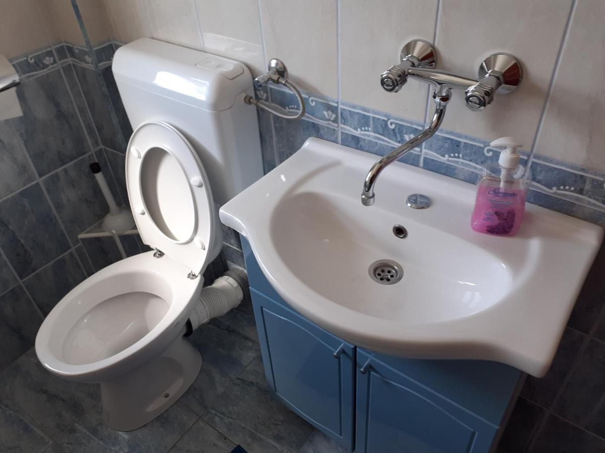 La Hacienda Dd Hotel Требине Екстериор снимка