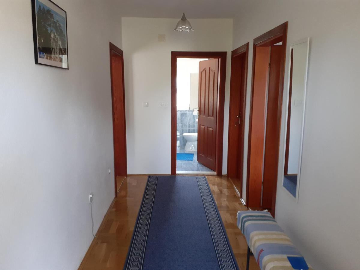 La Hacienda Dd Hotel Требине Екстериор снимка