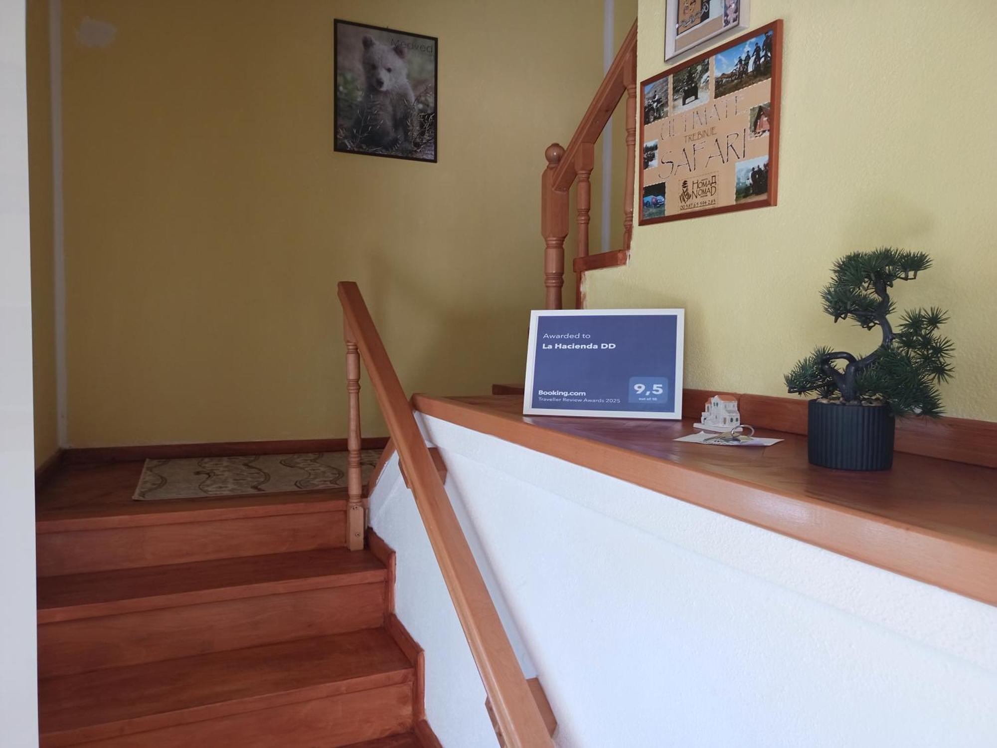 La Hacienda Dd Hotel Требине Екстериор снимка
